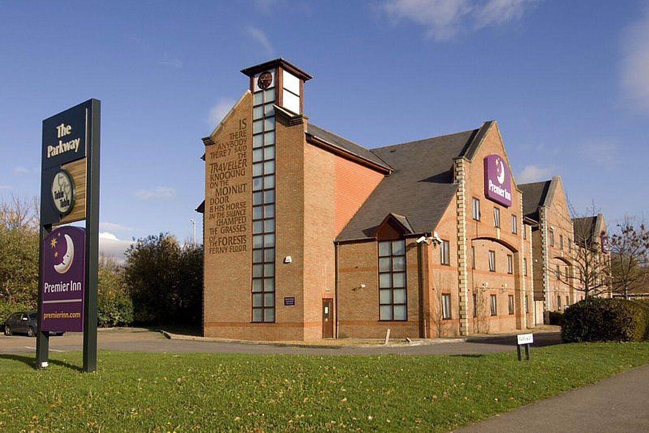Premier Inn Guildford North - A3 Exterior foto