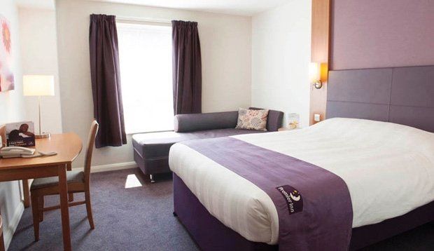 Premier Inn Guildford North - A3 Exterior foto