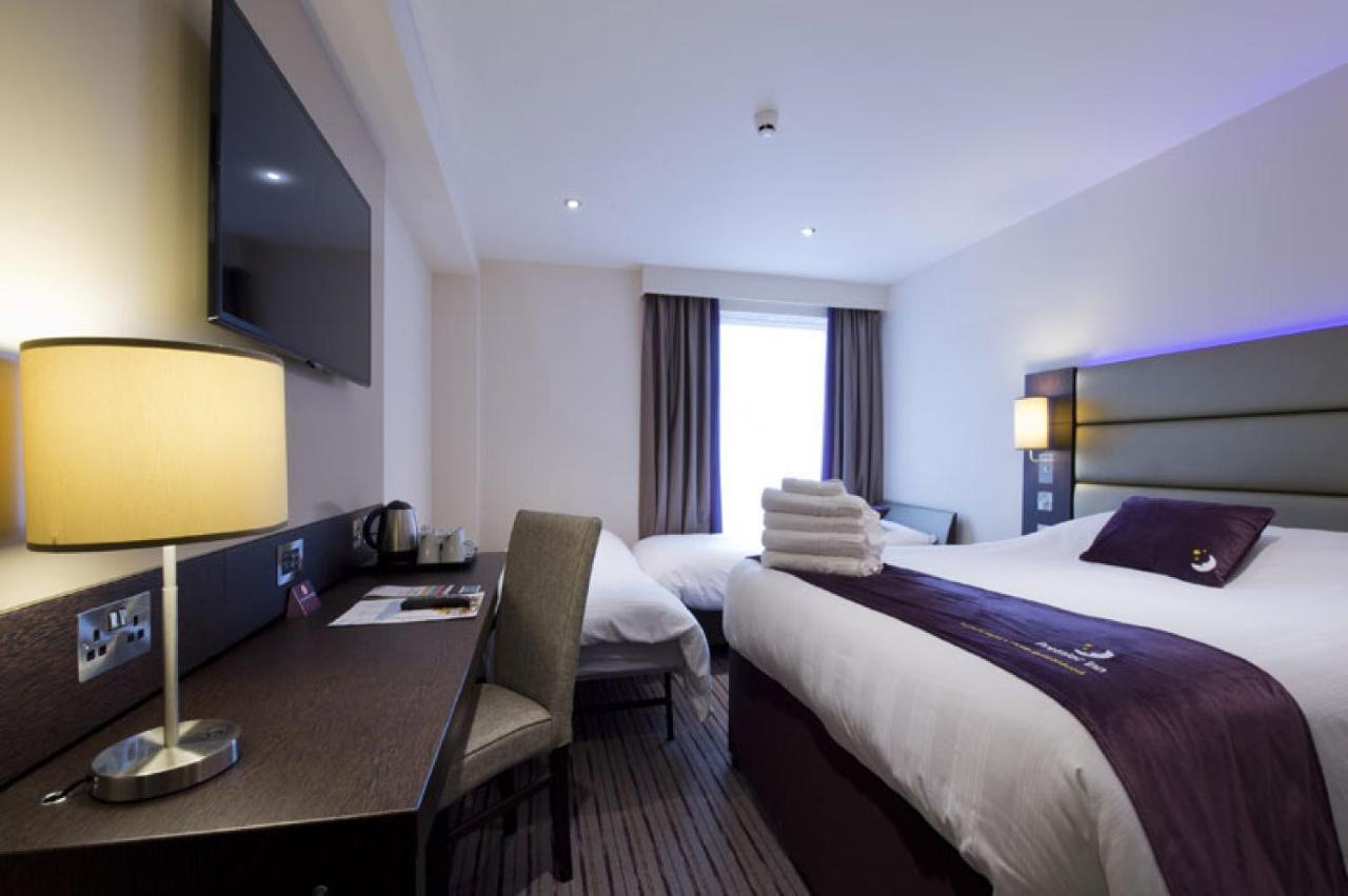 Premier Inn Guildford North - A3 Exterior foto