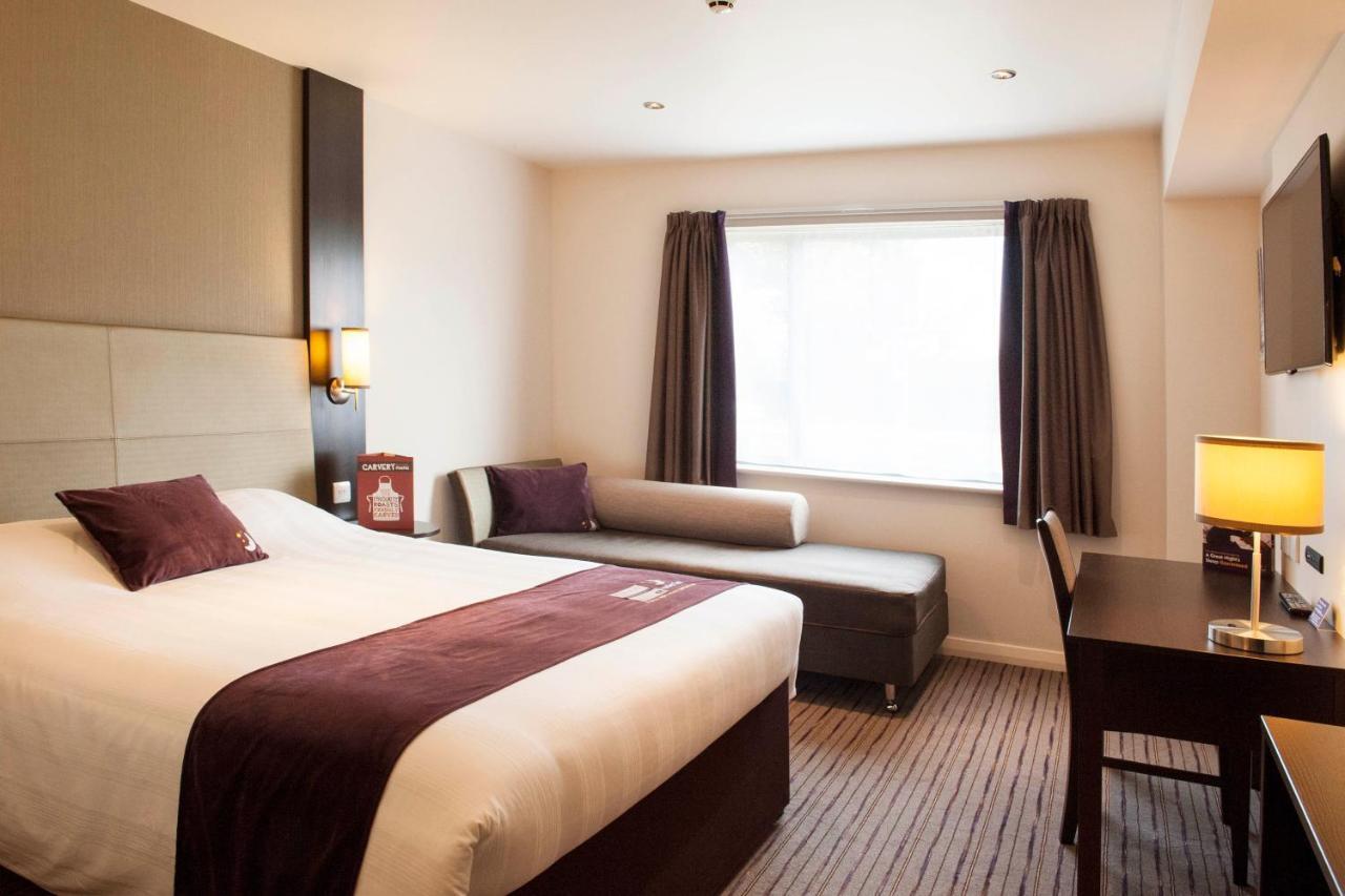 Premier Inn Guildford North - A3 Exterior foto
